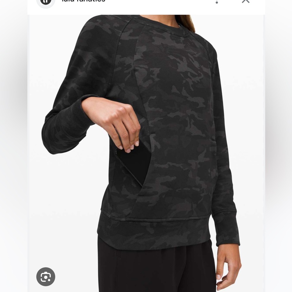 Lululemon Camo scuba crew neck pullover top with pockets size 6